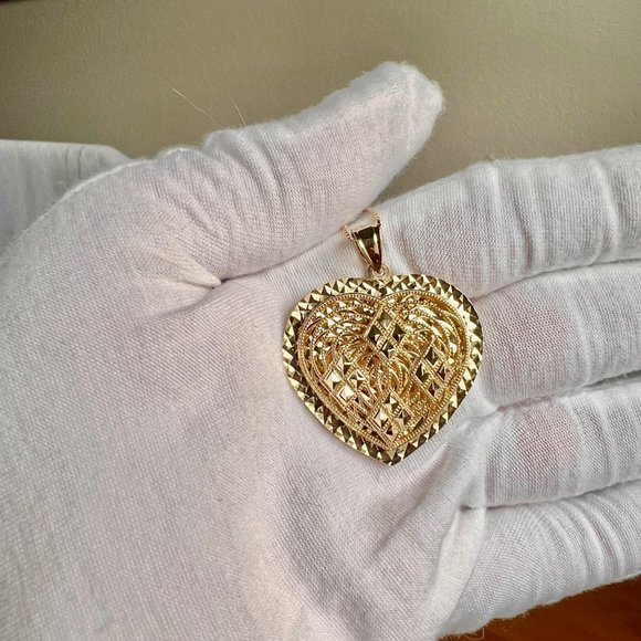 AURAFIN 14K Gold Heart Pendant Necklace, 14K Gold Chain, 14K UA Gold Heart - Picture 1 of 11